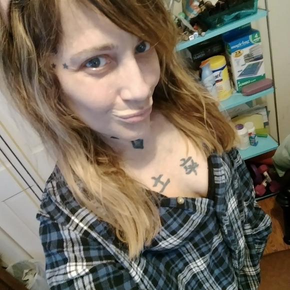 Meet your Posher, Lisa - Picture 6 of 6